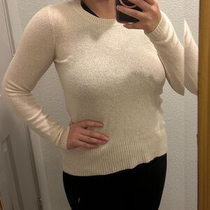 100% cashmere fine knit sweater